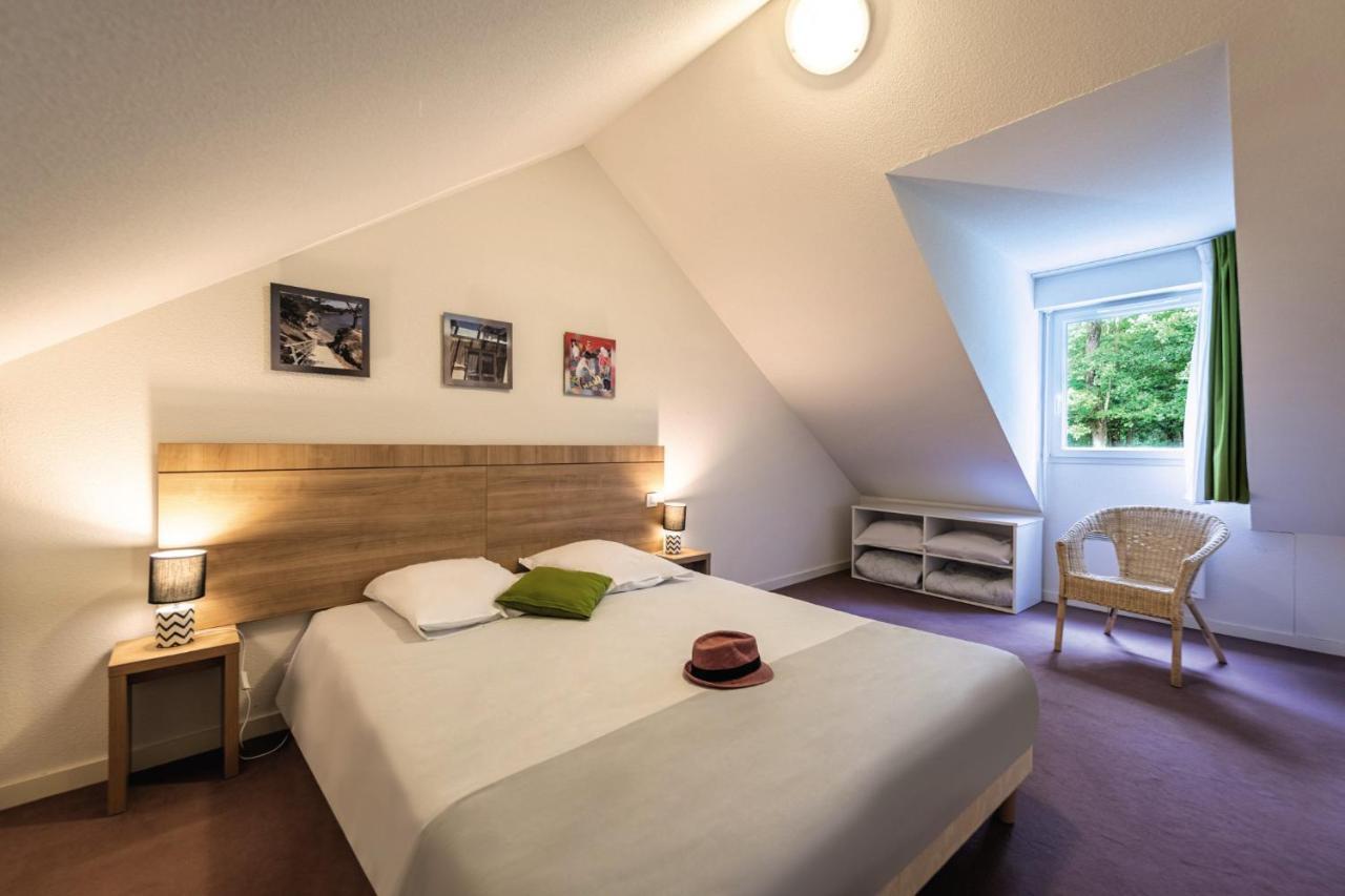 Terres De France - Le Domaine Du Golf Hotell Saumur Exteriör bild