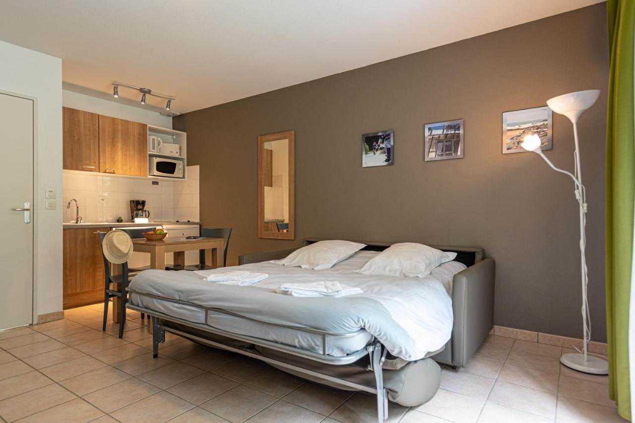 Terres De France - Le Domaine Du Golf Hotell Saumur Exteriör bild